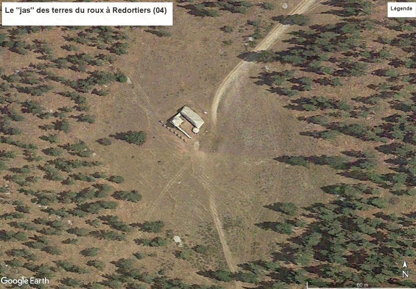 Jas des Terres-du-Roux à Redortiers (Alpes-de-Haute-Provence) : sur Google Earth.