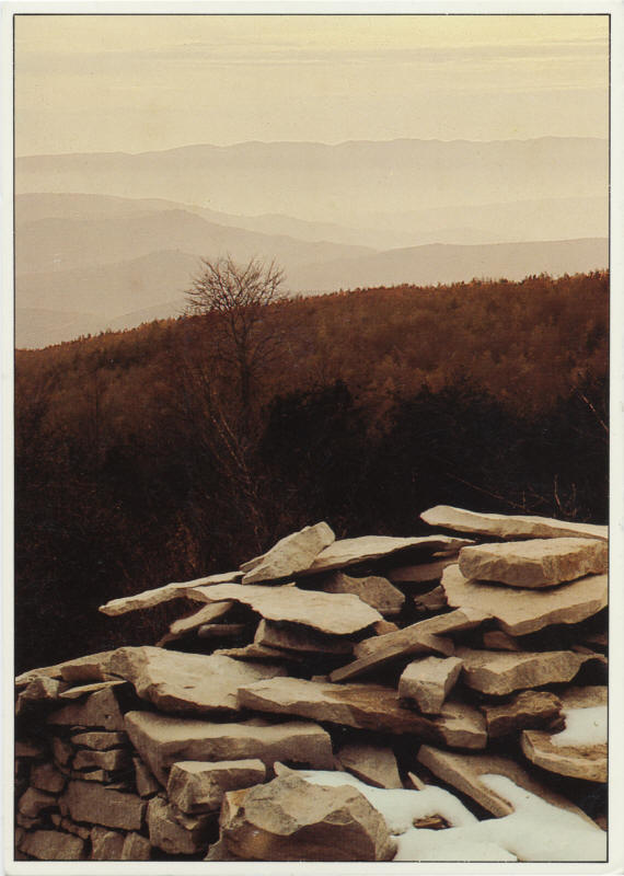 Combes de Lure. Carte postale en couleur de Pierre Ricou, 1985.